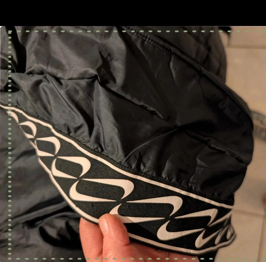 Magnífica chaqueta acolchada negra Nike Therma-FIT - Capucha - Talla XS – photo 11